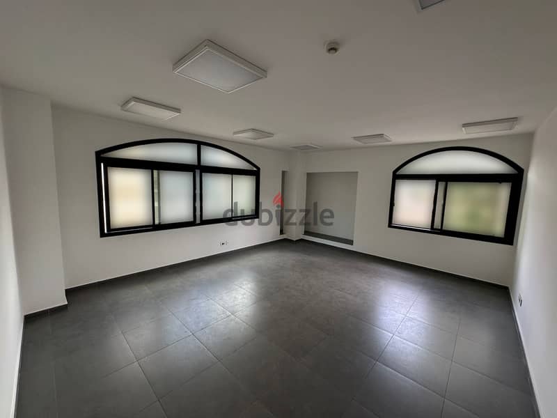 Office for Rent in Jdeideh مكتب للإيجار في جديدة 0