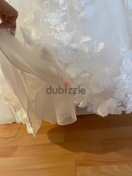 Wedding dress for sale 5