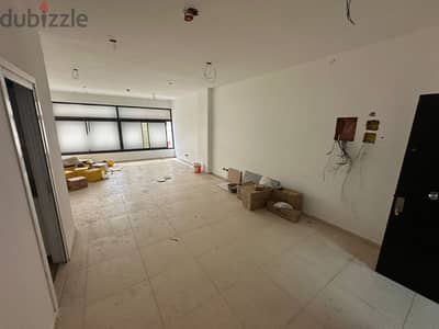 Office for rent in jdeideh مكتب للإيجار في جديدة