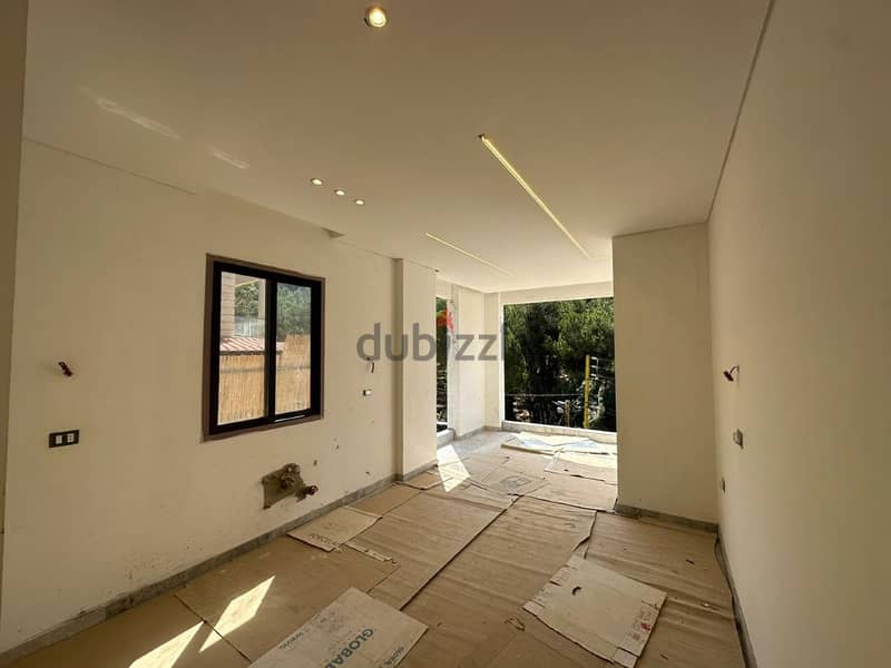 Prime Location | 200 Sqm | Luxurious Apartment | Baabdat 4