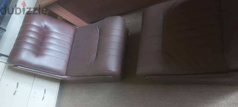 Office furniture 1