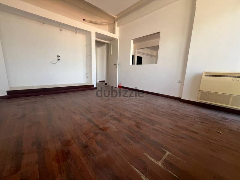 Office for Rent in Badaro  مكتب للإيجار في بدارو 7