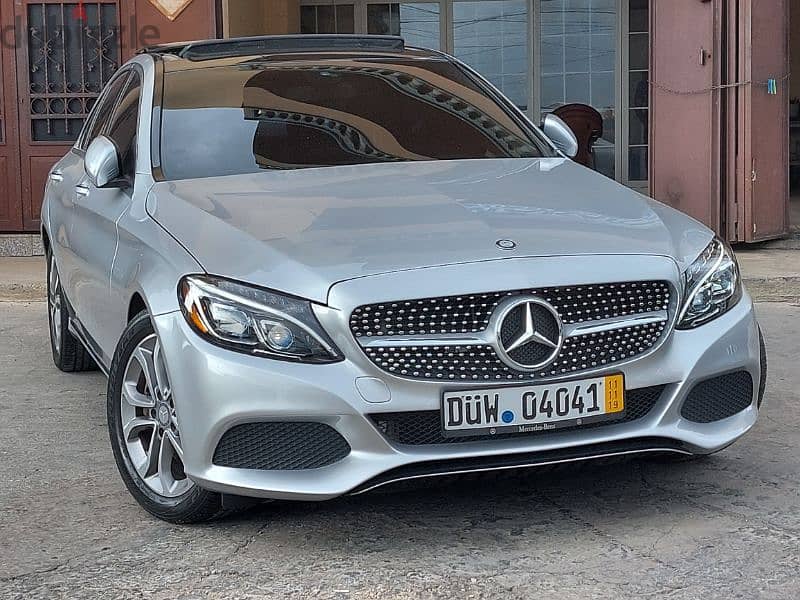 C300 model 2016 2wd Full Led super clean 1