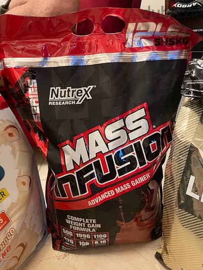 Nutrex infusion mass gainer 12 lbs