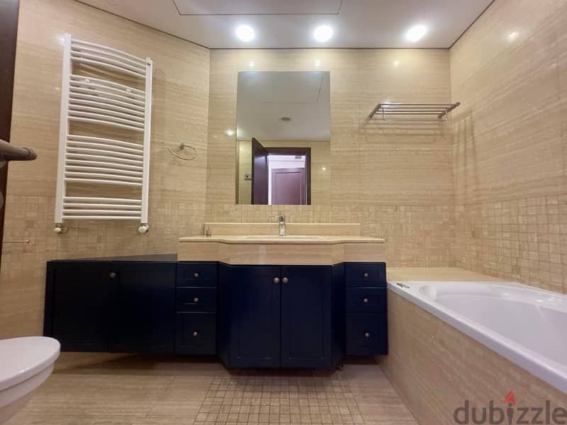 Luxuries Apartment For Sale In Manara Over 275 Sqm |m 8