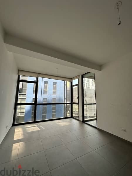 HOT DEAL! Spacious 1 Bedroom Apartment For Rent in Saifi Area 0