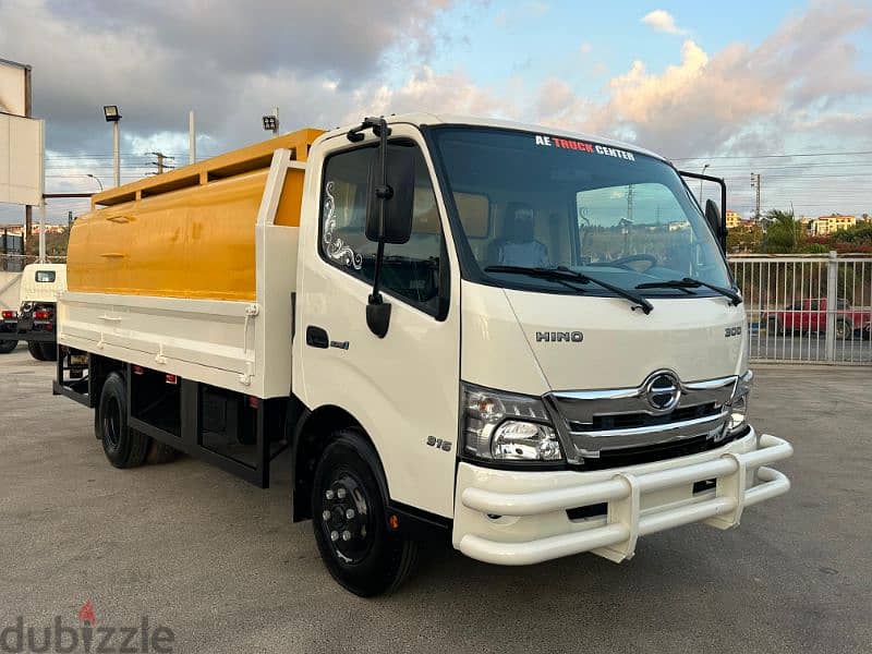 Hino 300 / 916 / 2023 1