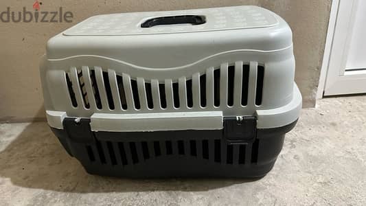 pet carrier