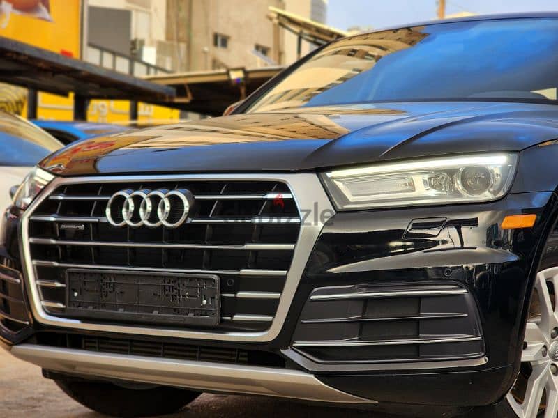 Audi Q5 2018 Clean Carfax 11