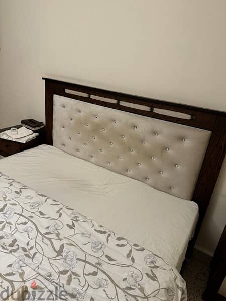 Full bedroom Furniture For Sale 3