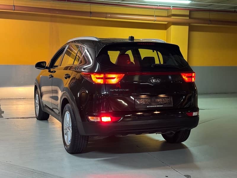 2018 KIA SPORTAGE AWD V4 “Company Source” 67,000 km 10