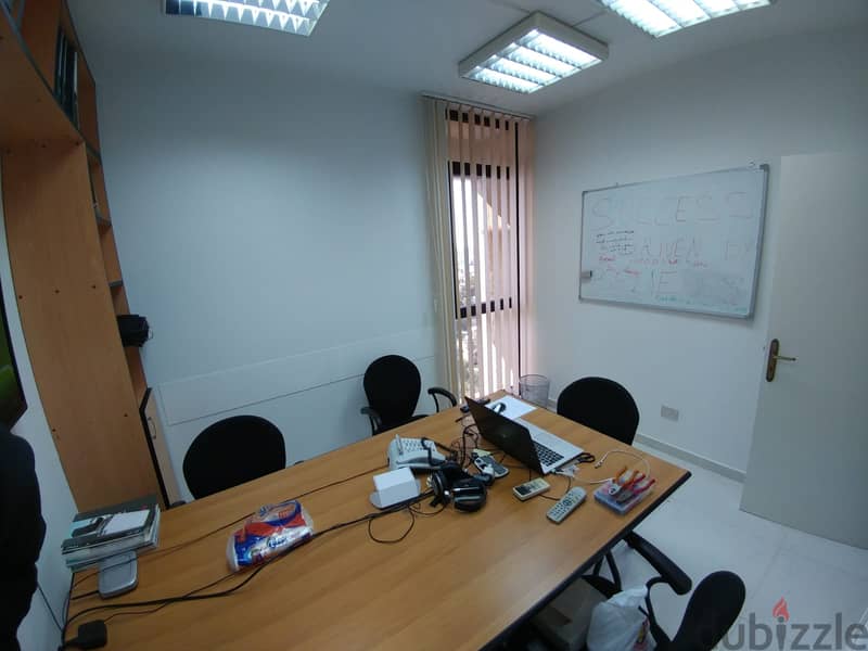 Office for rent in Mansourieh مكتب للايجار في منصورية 4