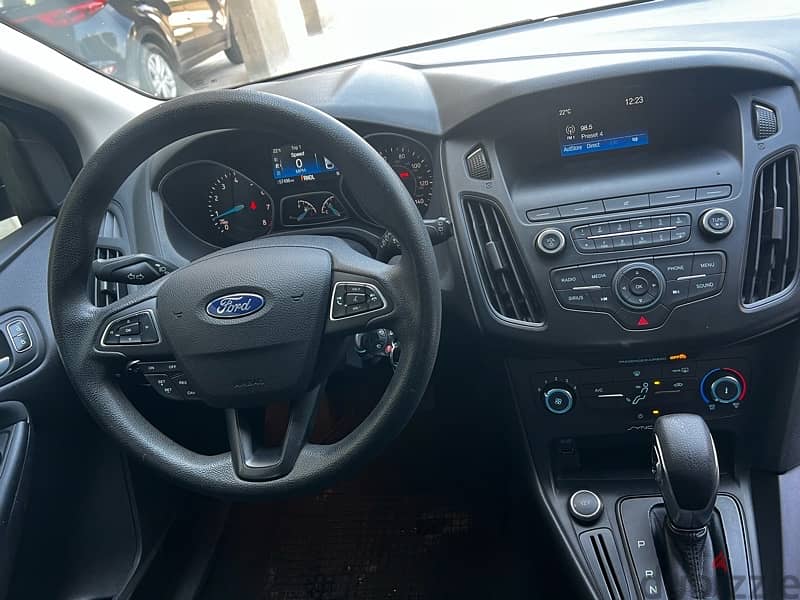 Ford Focus 2018 5