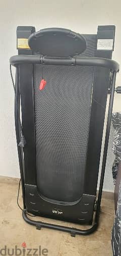 Treadmill used for sale 150$ negotiable بداعي السفر