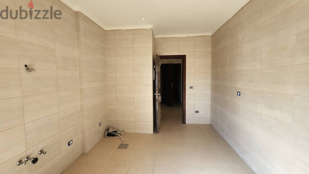 Apartment for sale in Hadath شقة للبيع في الحدث 4