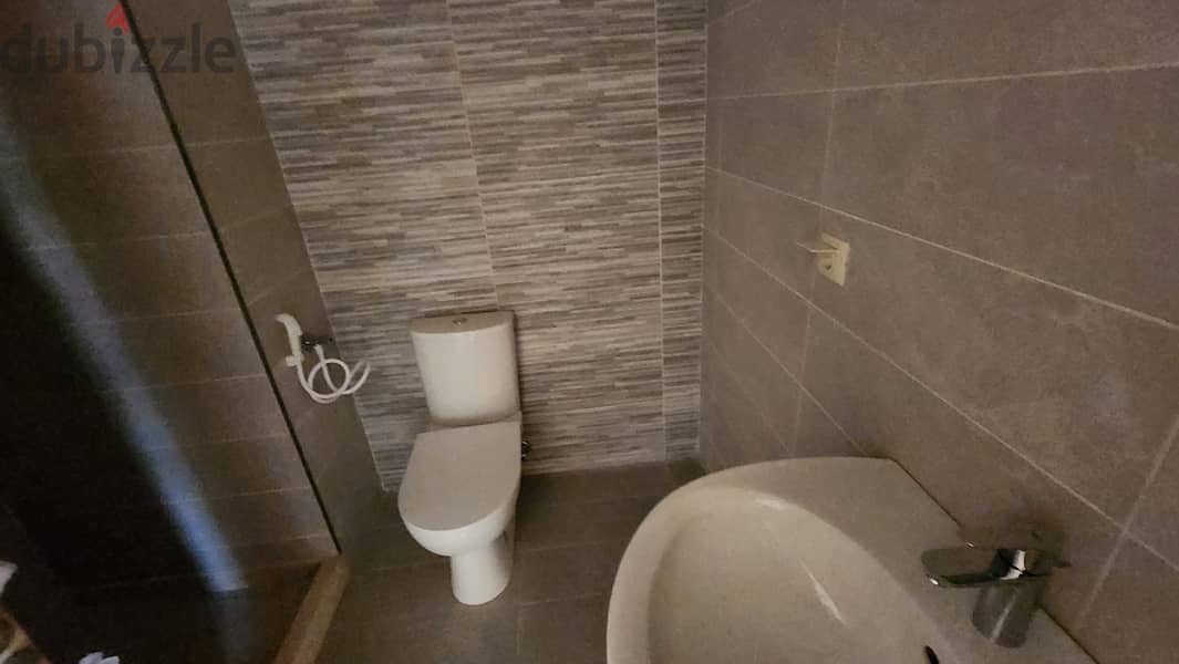 Apartment for sale in Louaizeh شقة للبيع في اللويزة 19