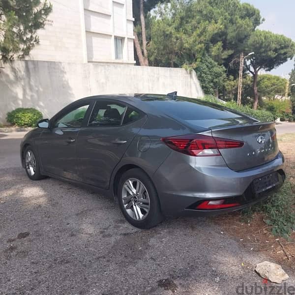 Hyundai Elantra 2019 2