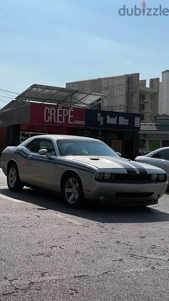 Dodge Challenger 2012 0