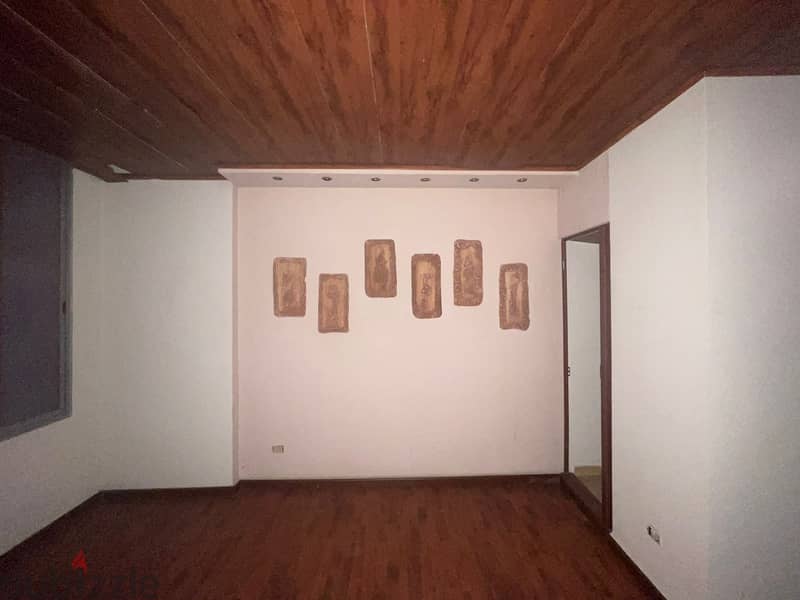 L16001-An Open Space Shop With Mezanine For Rent In Zalka 1