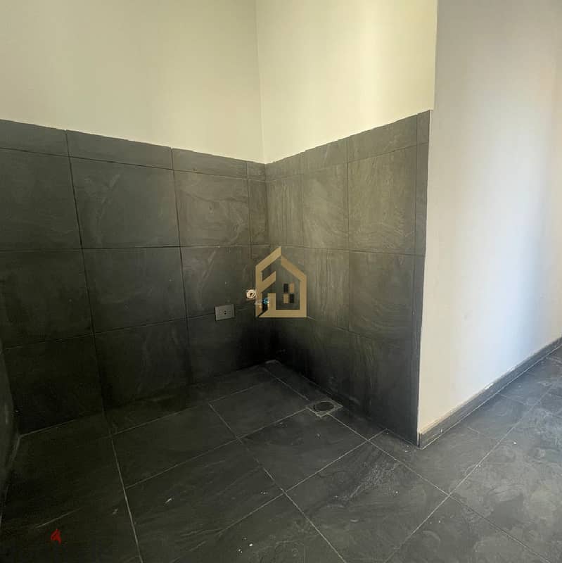 Apartment for sale in Furn el chebbak RK70  للبيع بفرن الشباك 7