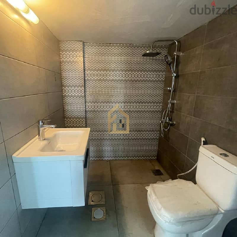 Apartment for sale in Furn el chebbak RK70  للبيع بفرن الشباك 8