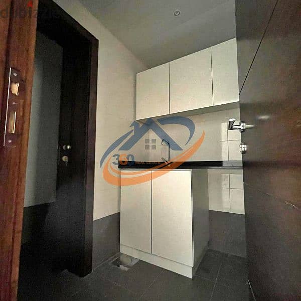 Office for Rent in SIN EL FIL مكتب للايجار في سن الفيل 4