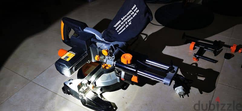 Angled Mitre saw Evolution Rage 3-S 8