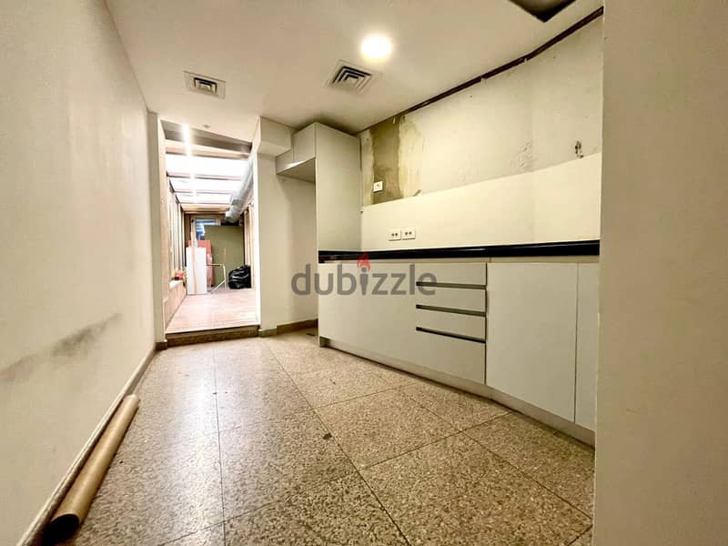 JH24-3610 Office 580m for rent in Achrafieh,  $7,500 cash 7