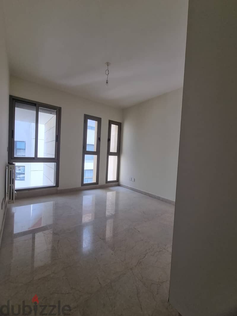 240 SQM Apartement For Sale in Sioufy شقة للبيع في سيوفي #JZ90224 3