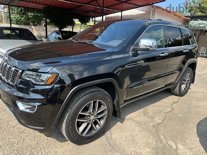 Jeep Grand Cherokee Limited  plus like new 14