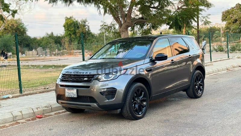 Land Rover Discovery Sport SE 2017 Clean CarFax 5