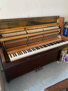 Nieer Upright Piano