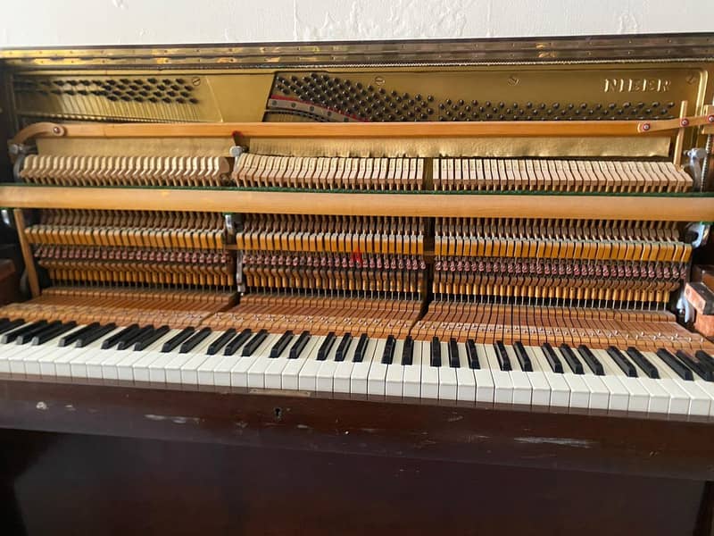 Nieer Upright Piano 2