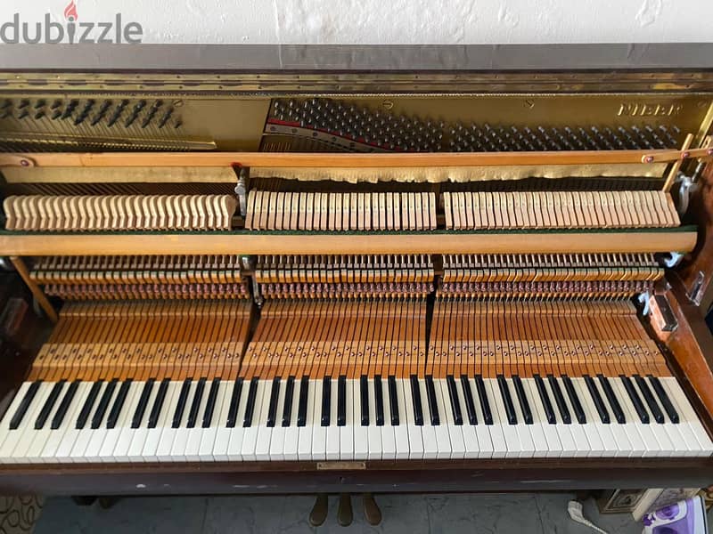 Nieer Upright Piano 3