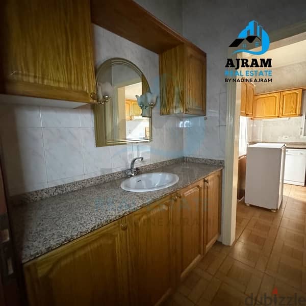 Apartment For Sale in Rayfoun | شقة للبيع في ريفون 4