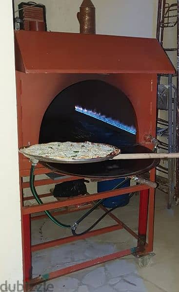 Oven / فرن شبه جديد 1