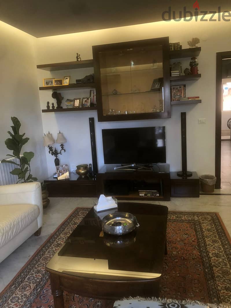 Apartment For Sale In Achrafieh 300 sqm / شقة للبيع في الأشرفية 4