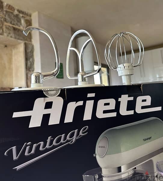 Brand new - Ariete Vintage Kitchen Machine 2