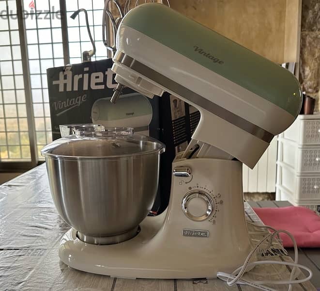 Brand new - Ariete Vintage Kitchen Machine 1