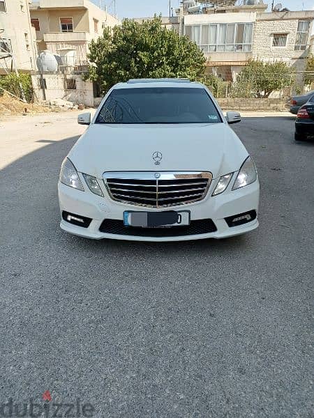 Mercedes-Benz E-Class 2011 1