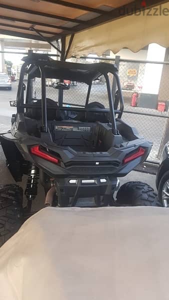 Polaris RZR 2022 3