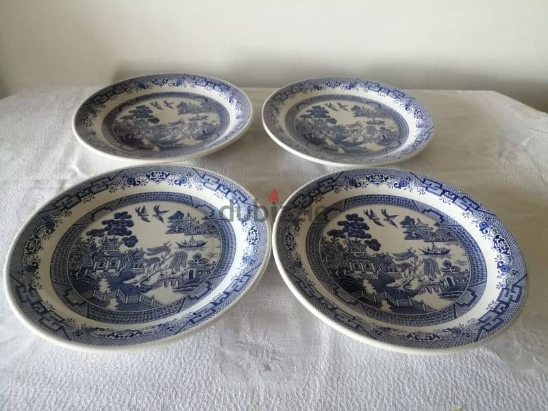 Blue Willow plates 0