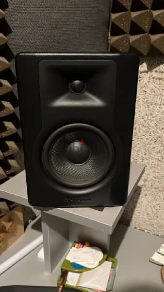 studio monitors m-audio BX5 speakers 0