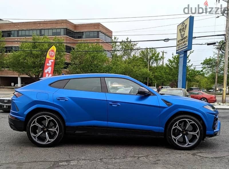 Lamborghini Urus 2021 3