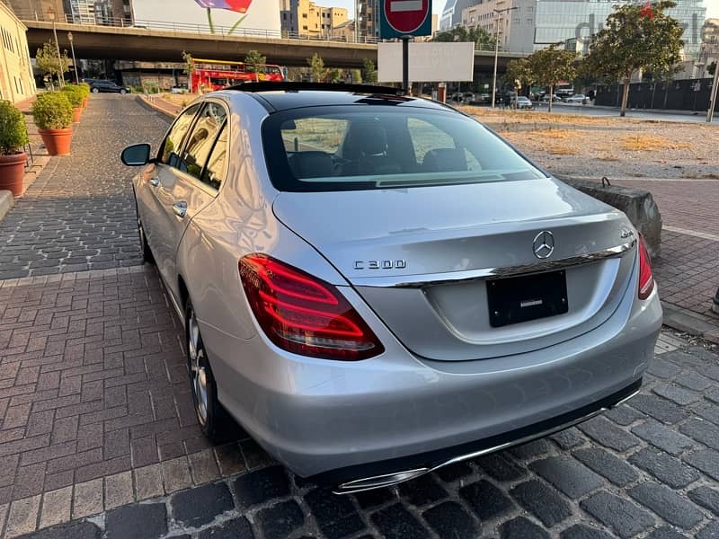 Mercedes-Benz C300 2015 8