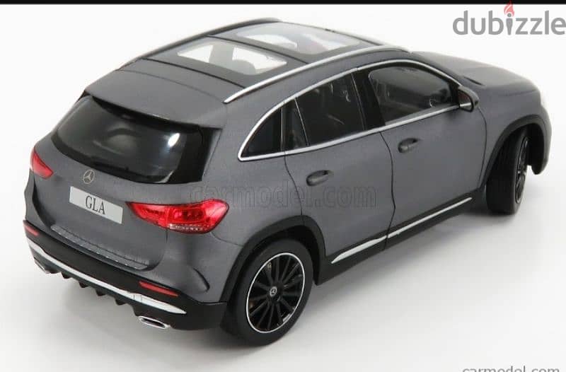 Mercedes GLA diecast car model 1;18 5