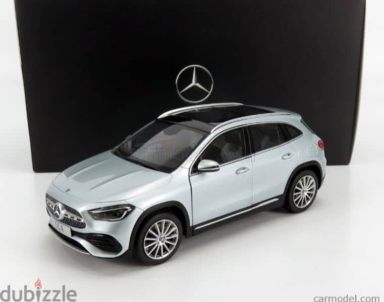 GLA Mercedes diecast car model 1;18 0