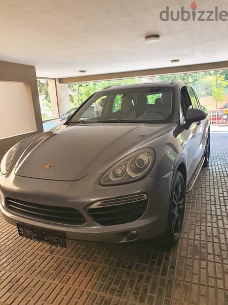 Porsche Cayenne 2012 3