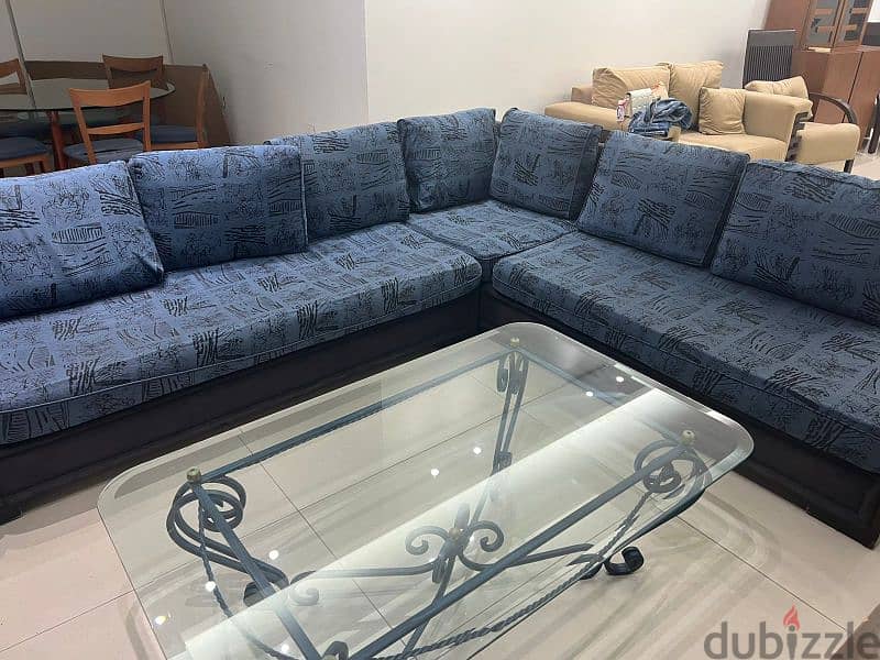 Used furnitures 1