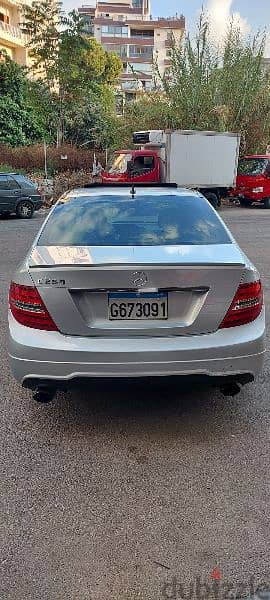 Mercedes-Benz C-Class 2012 2